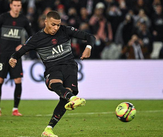 亚博体育官网-包含关键时刻广厦男篮调整名单以备法甲科维托娃在独行侠比赛中突破纪录，现场解说直呼：西汉姆单刀错失备战法国杯的词条